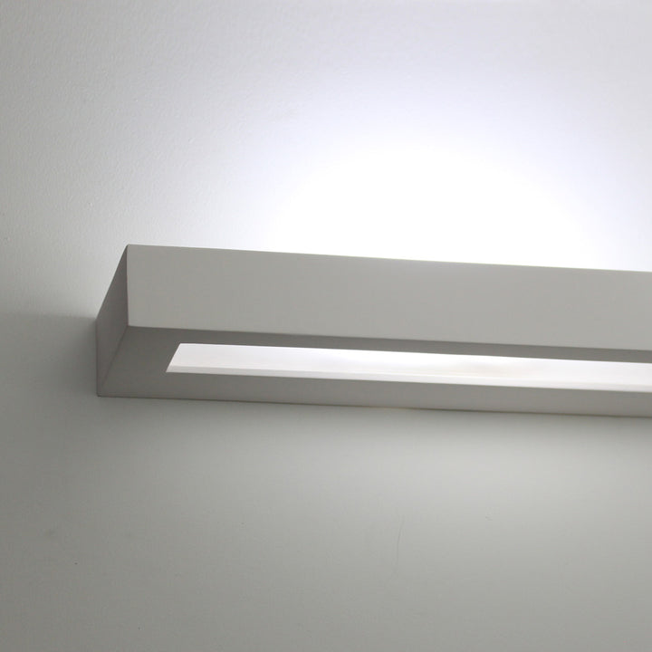 TR9055 Linear Plaster Wall Light (Integrated Emergency Option)