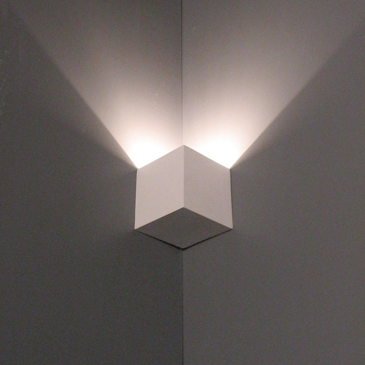 TR9180 Mini Cube Linear Plaster Wall Light