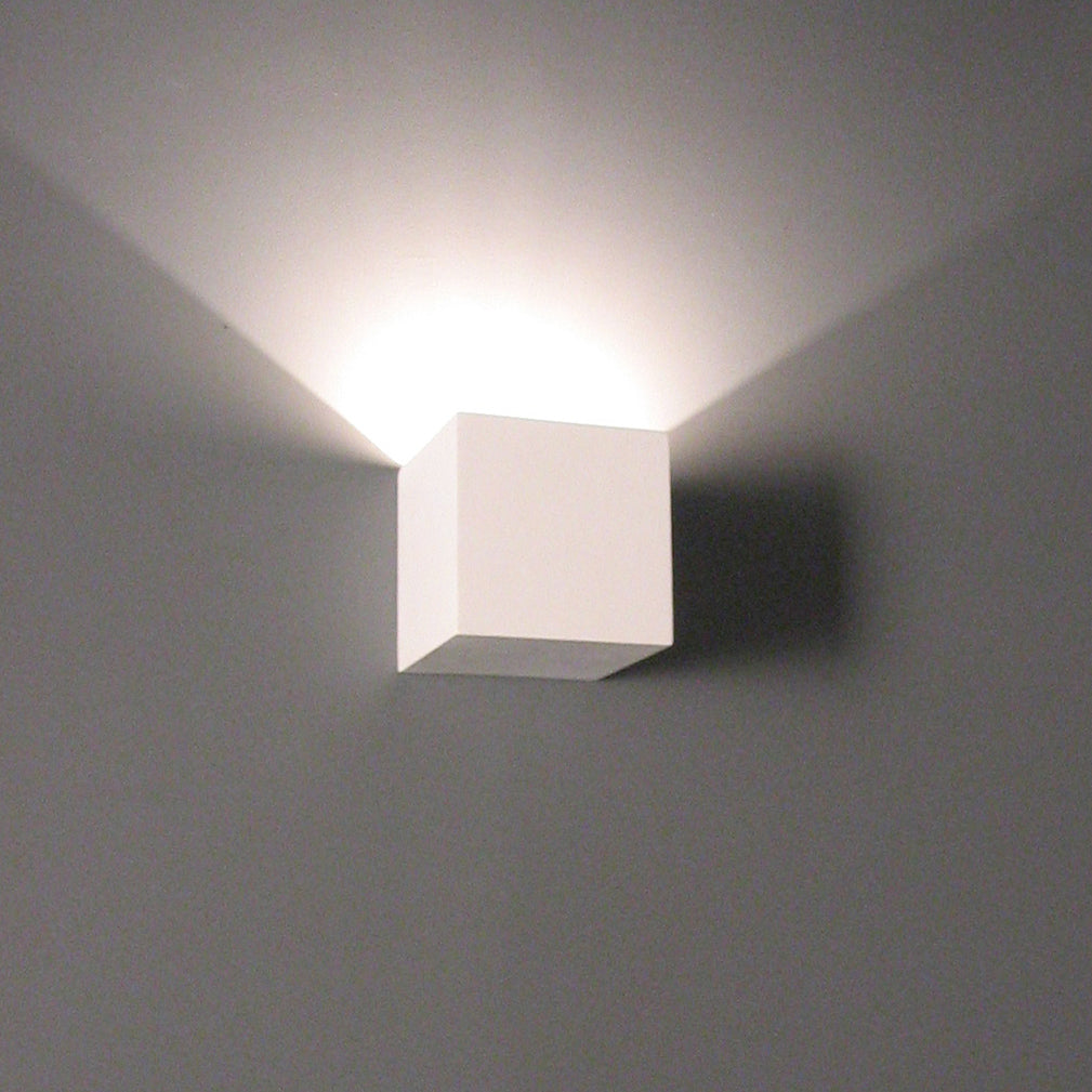 TR9180 Mini Cube Linear Plaster Wall Light