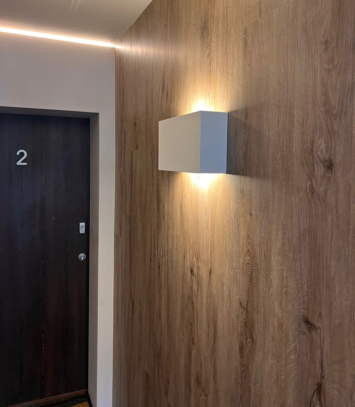 TR9281 SlimLine Linear Plaster Wall Light (Integrated Emergency Option)