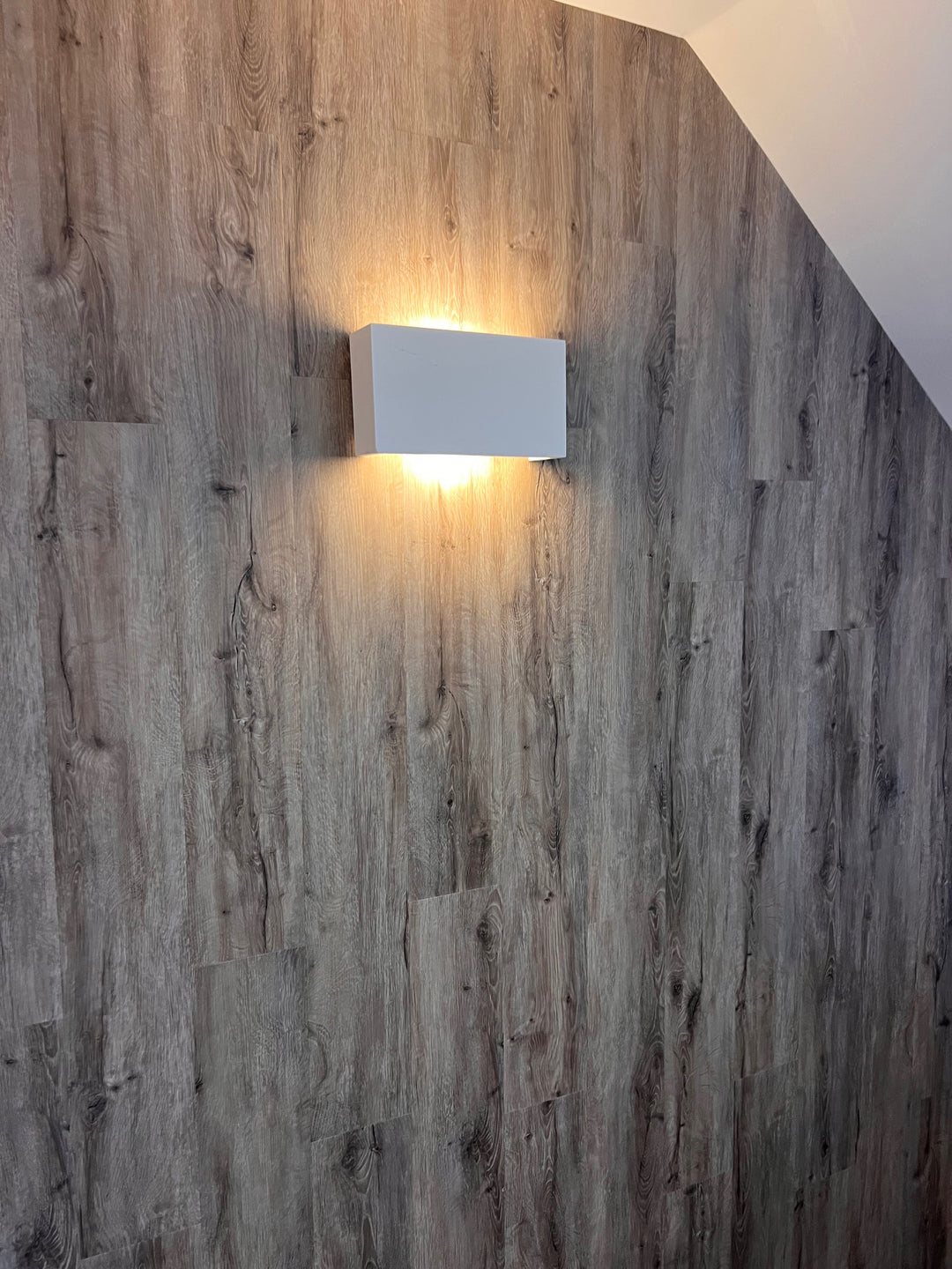 TR9281 SlimLine Linear Plaster Wall Light (Integrated Emergency Option)